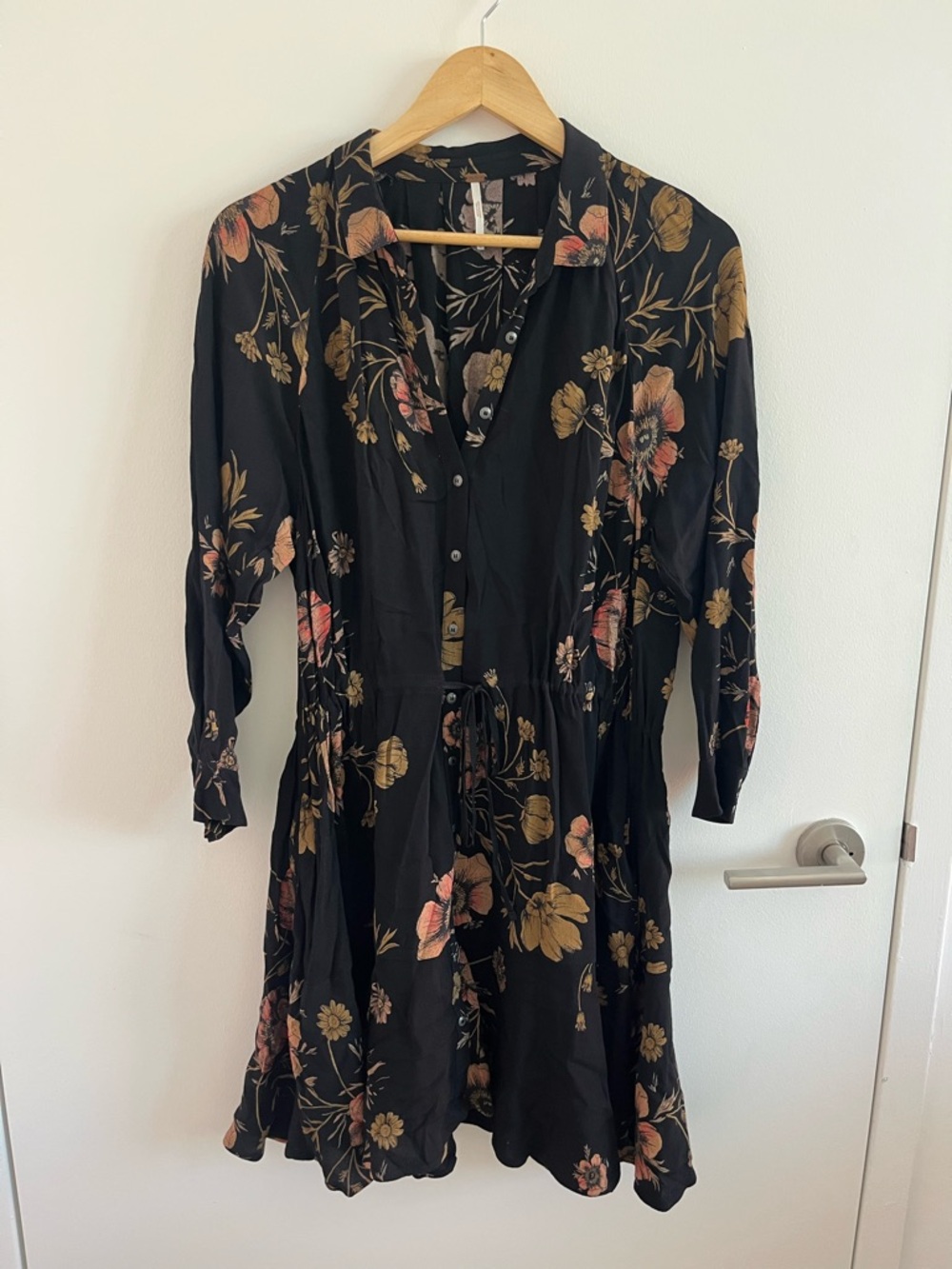 Free People Black Floral Button-Front Long Sleeve Dress